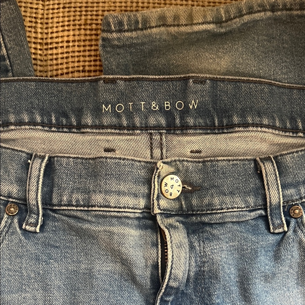 Mott & Bow Men's Blue Jeans